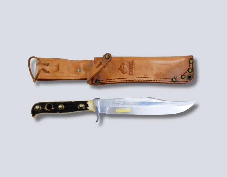 imgi_8_knife-with-grey-backdrop